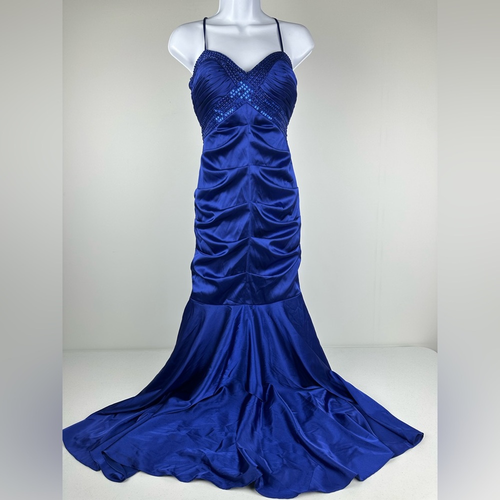 Bee Darlin Royal Blue Formal Gown Size 5/6